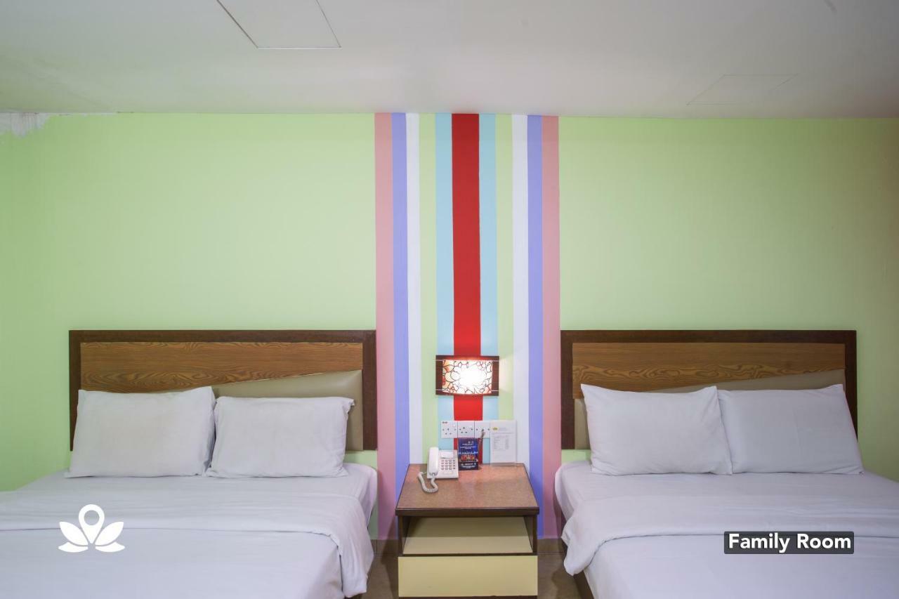 Hotel Weilia Malacca Екстер'єр фото